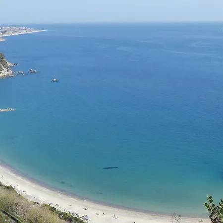 Albenga Apartamento *